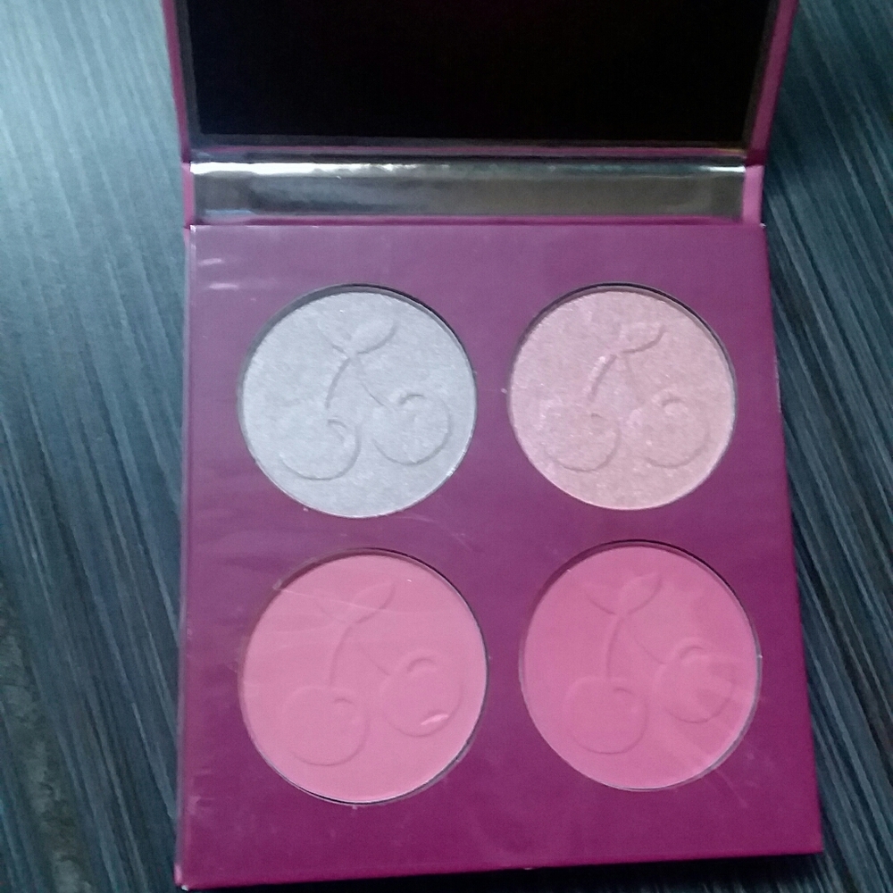 New highlights and blush palette!!